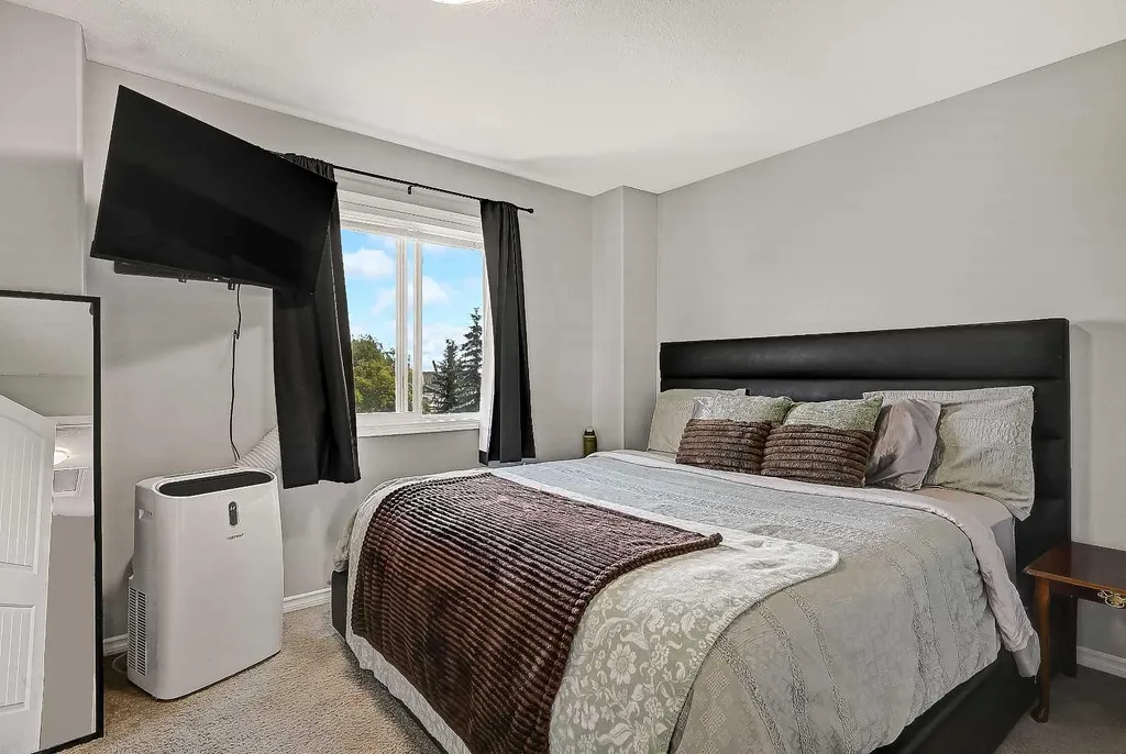 9105 91 Street Grande Prairie AB T8X 0E6