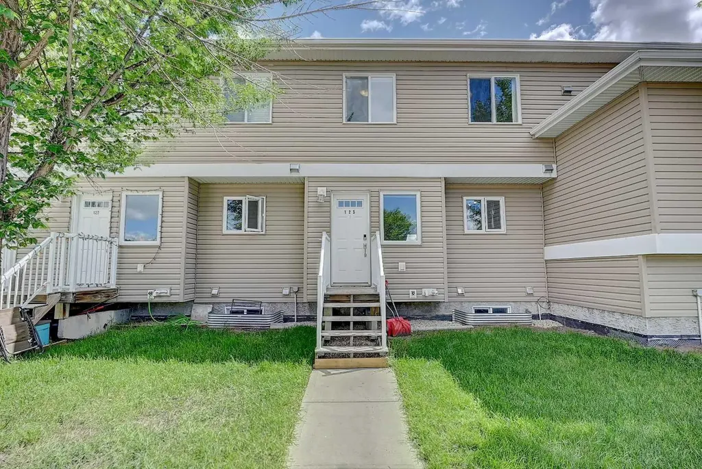 9105 91 Street Grande Prairie AB T8X 0E6