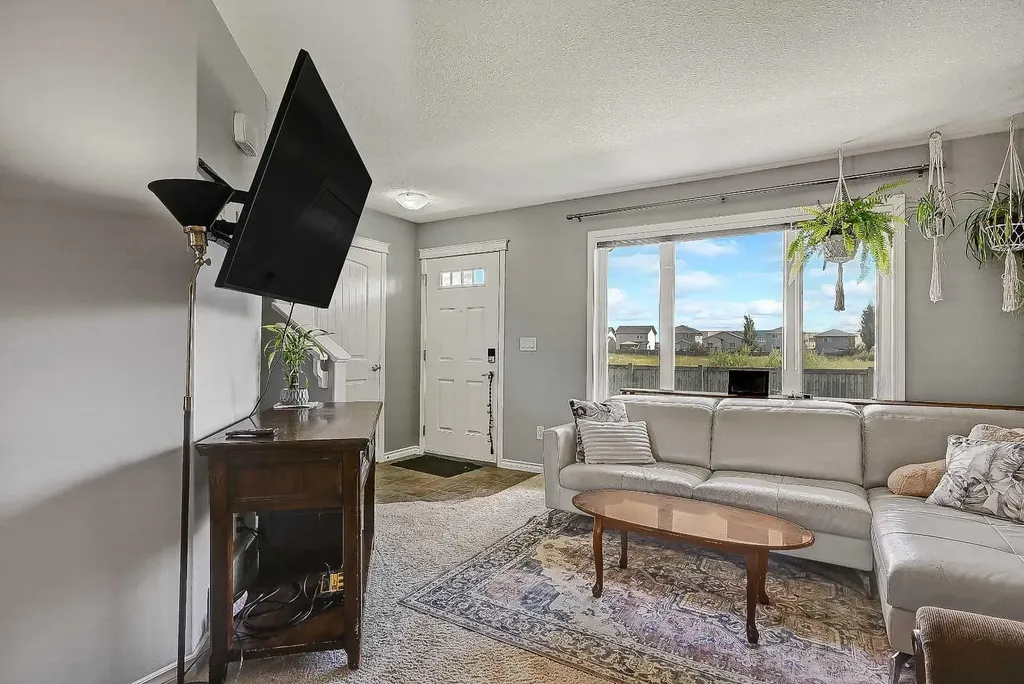 9105 91 Street Grande Prairie AB T8X 0E6