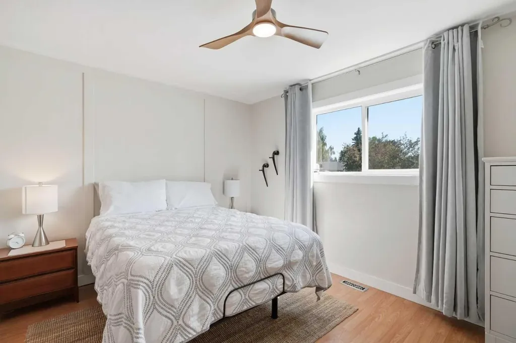 19 Millcrest Way SW Calgary AB T2Y 2M4