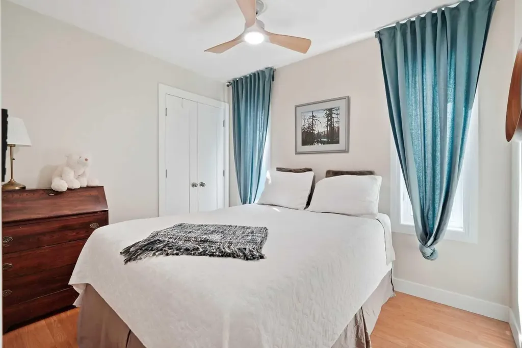 19 Millcrest Way SW Calgary AB T2Y 2M4