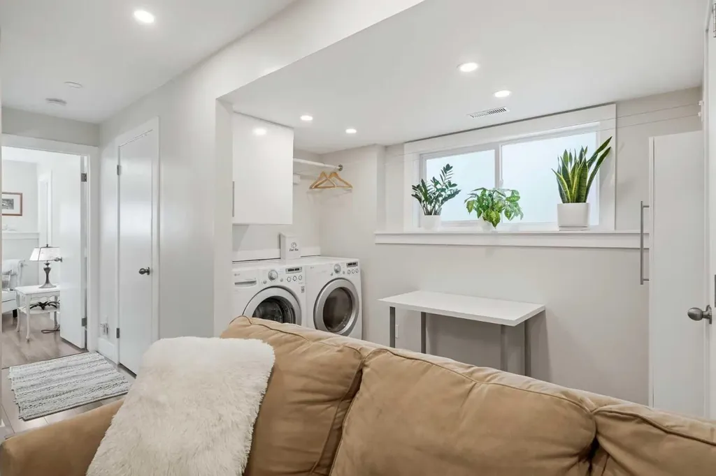 19 Millcrest Way SW Calgary AB T2Y 2M4