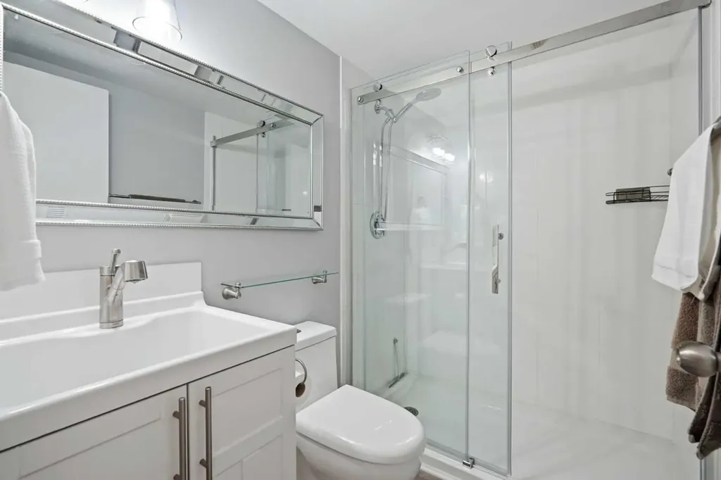 19 Millcrest Way SW Calgary AB T2Y 2M4