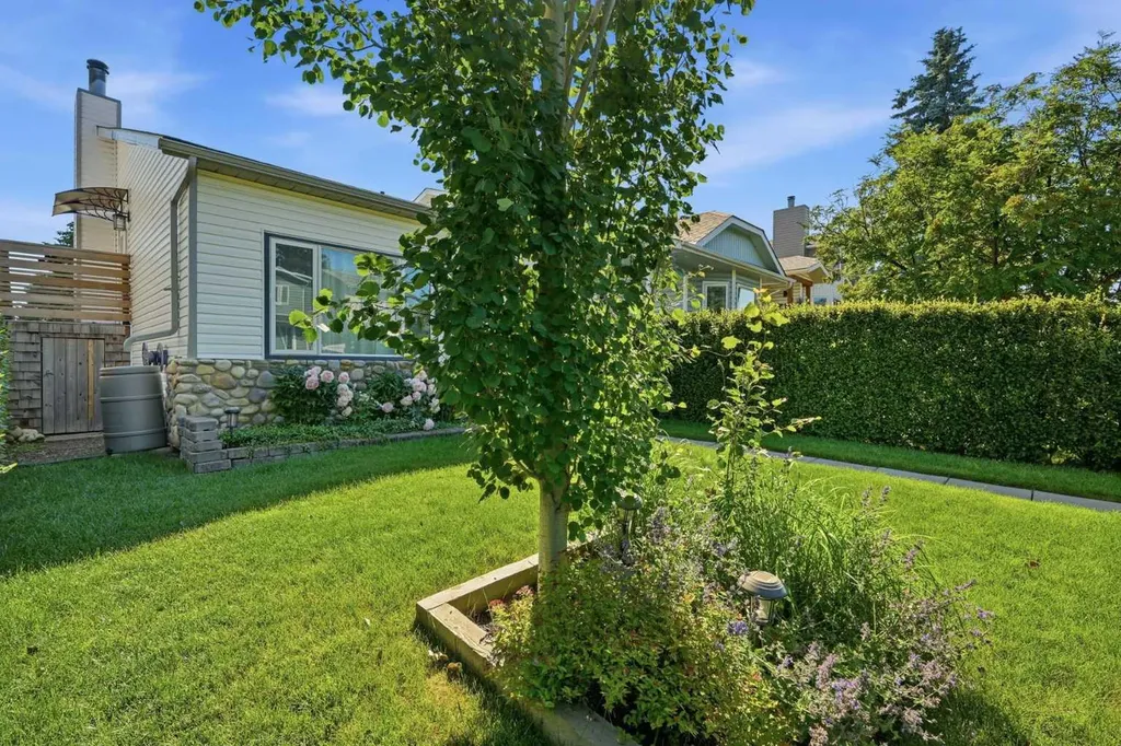 19 Millcrest Way SW Calgary AB T2Y 2M4