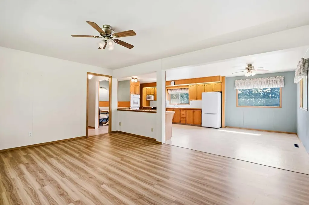 33141 Range Road 14 Rural Mountain View County AB T4H 4G5