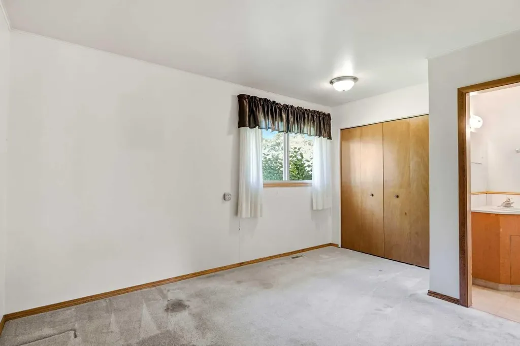 33141 Range Road 14 Rural Mountain View County AB T4H 4G5