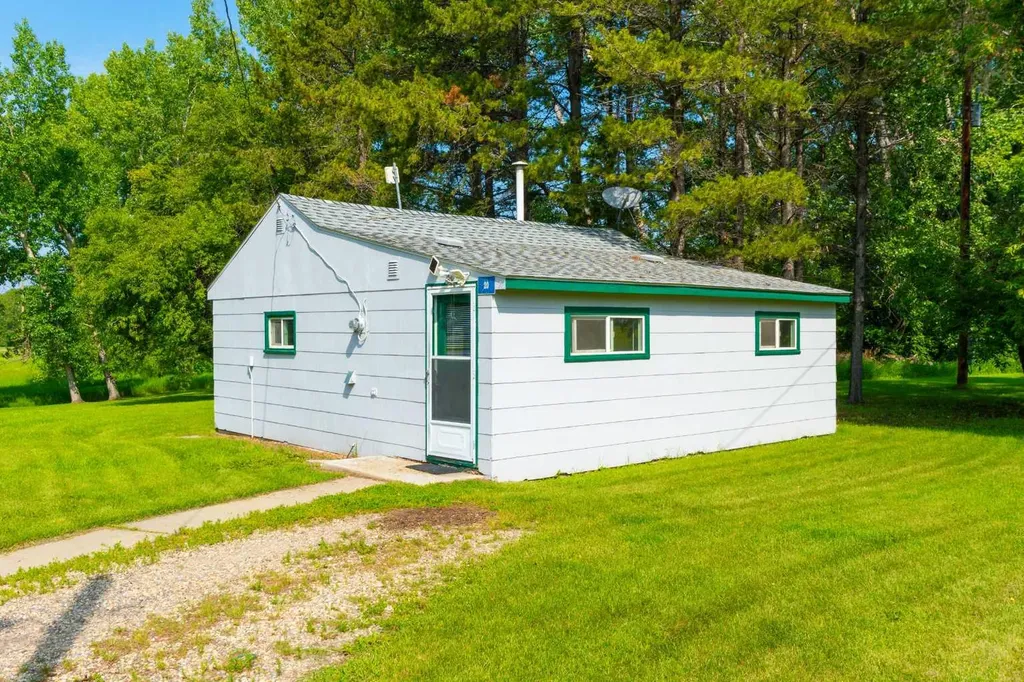 33141 Range Road 14 Rural Mountain View County AB T4H 4G5
