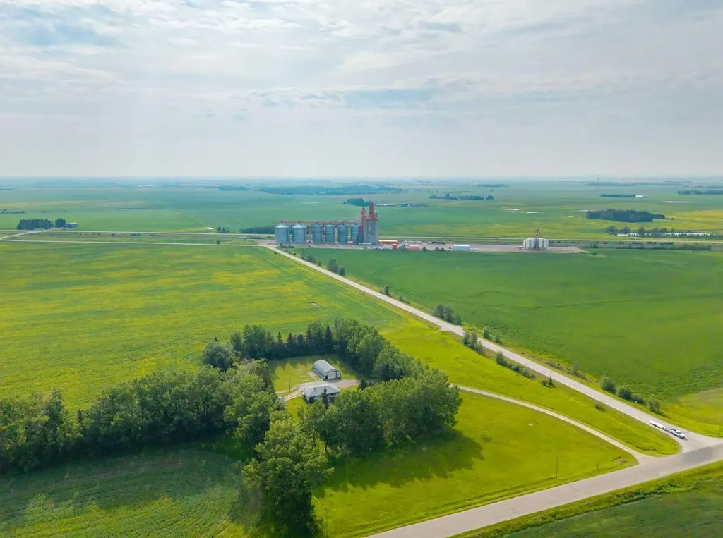 33141 Range Road 14 Rural Mountain View County AB T4H 4G5