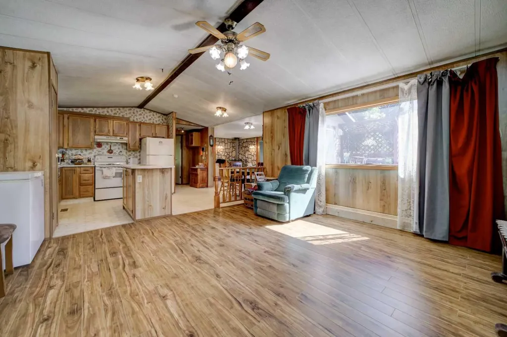 5670 16 Avenue Coleman AB T0K 0M0