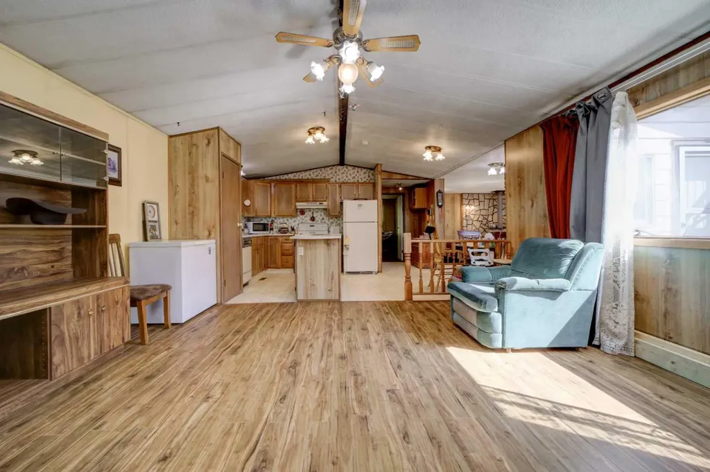 5670 16 Avenue Coleman AB T0K 0M0