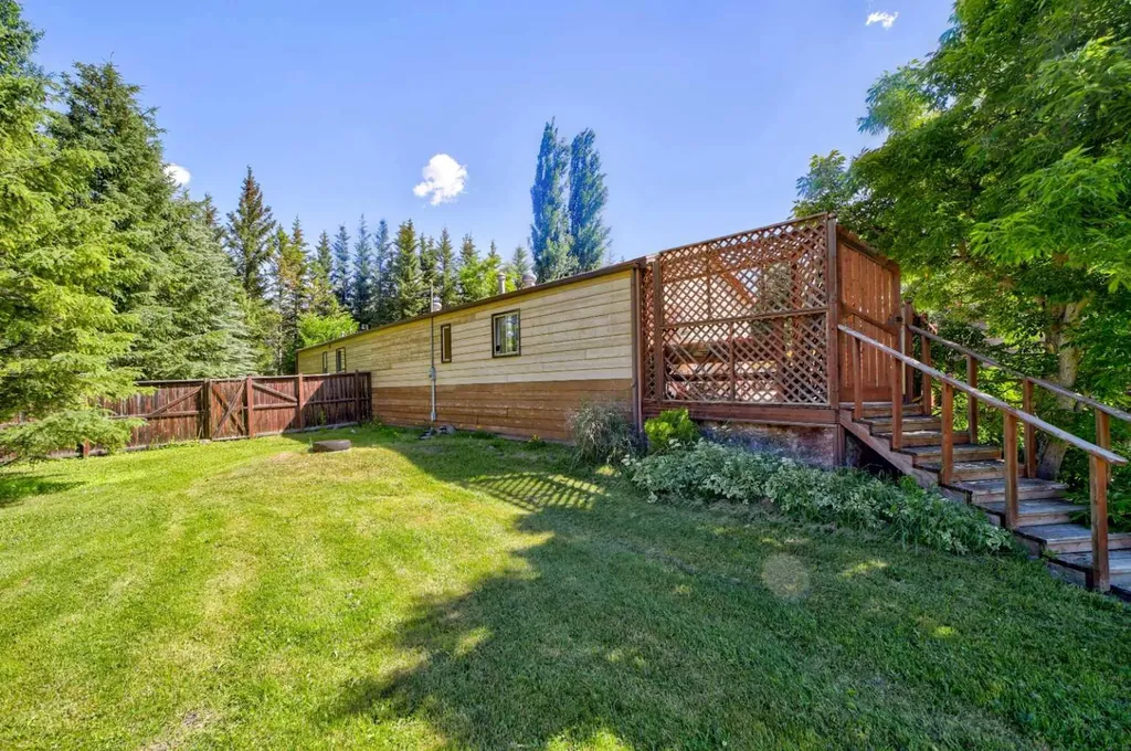 5670 16 Avenue Coleman AB T0K 0M0