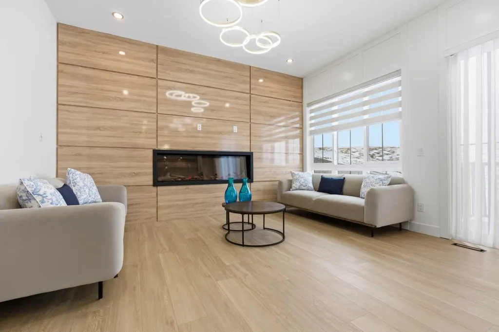 230 Royal Birch View NW Calgary AB T3G 5J8