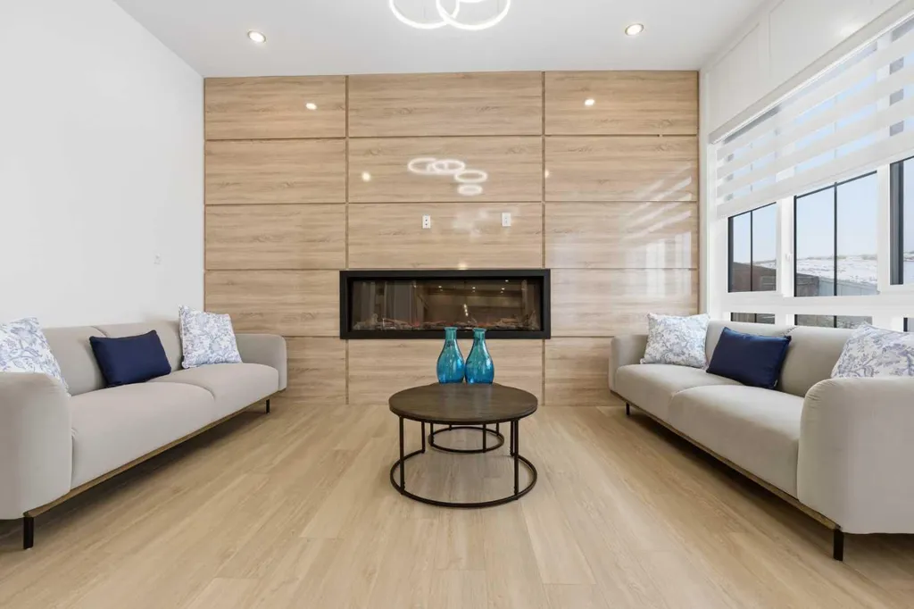 230 Royal Birch View NW Calgary AB T3G 5J8