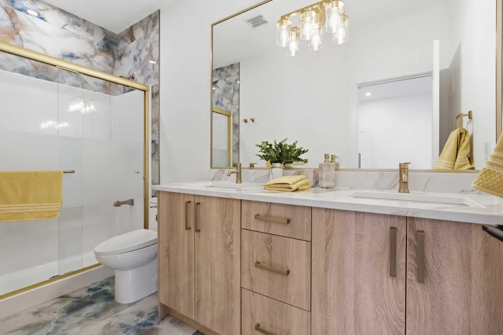 230 Royal Birch View NW Calgary AB T3G 5J8