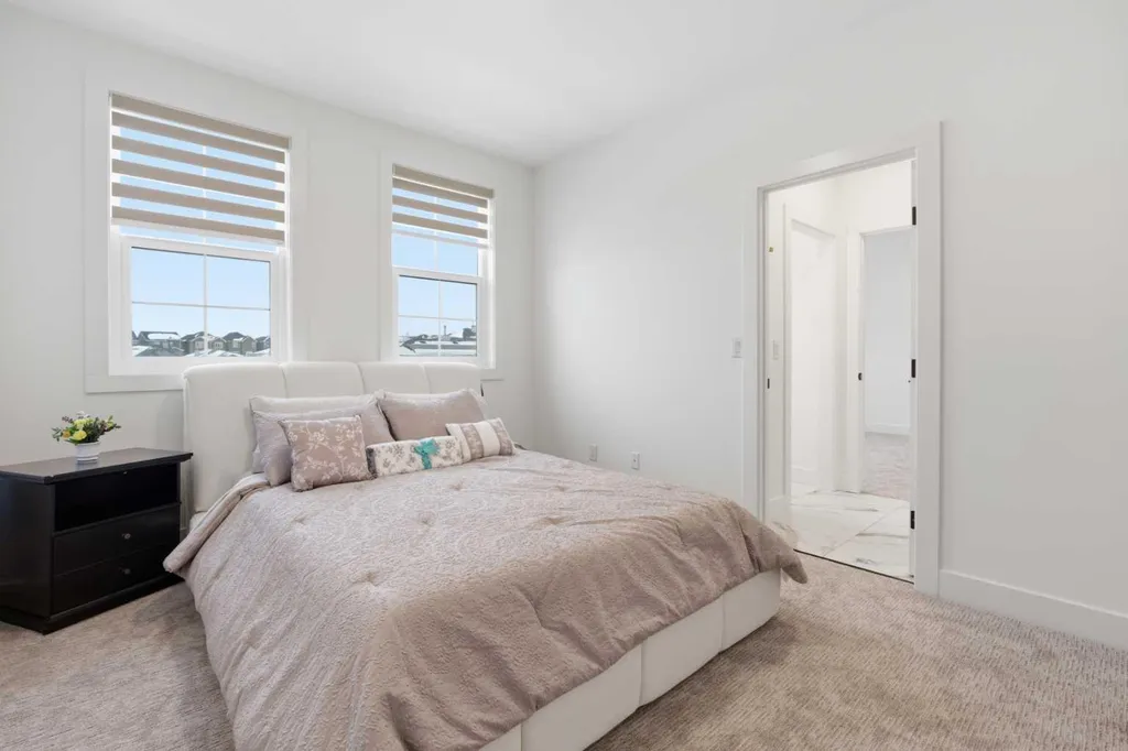 230 Royal Birch View NW Calgary AB T3G 5J8