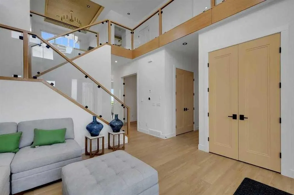 230 Royal Birch View NW Calgary AB T3G 5J8