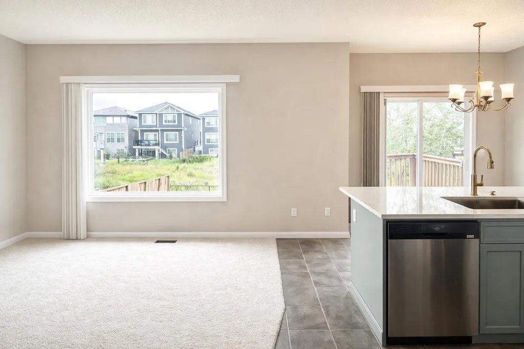 744 Luxstone Landing SW Airdrie AB T4B 3L1