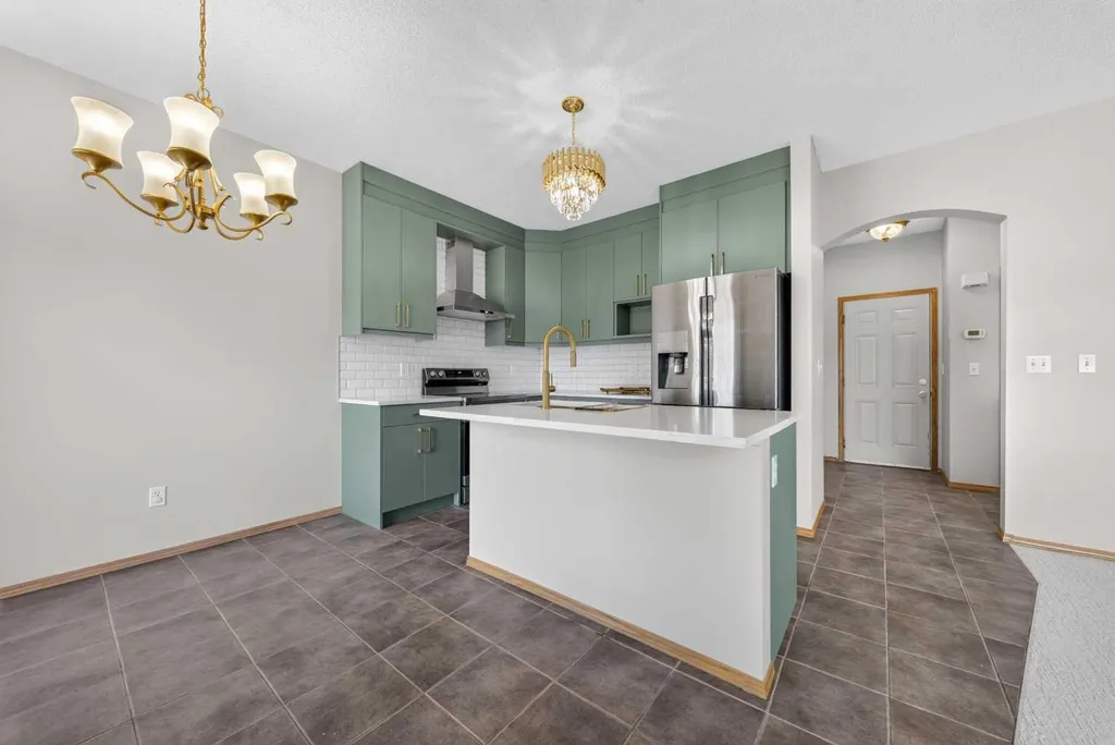 744 Luxstone Landing SW Airdrie AB T4B 3L1