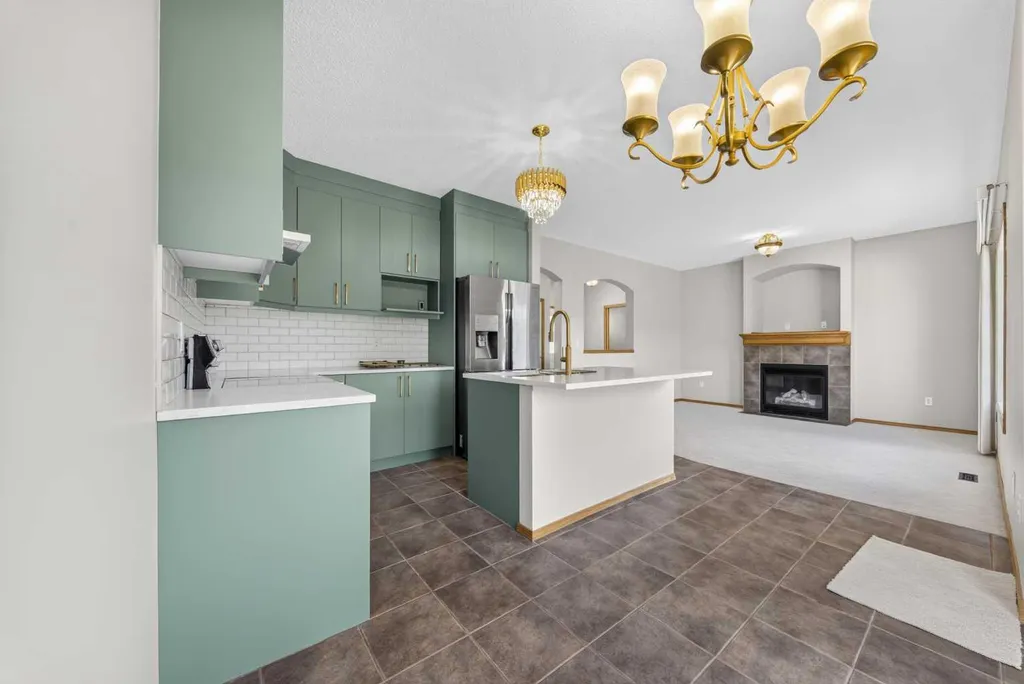 744 Luxstone Landing SW Airdrie AB T4B 3L1