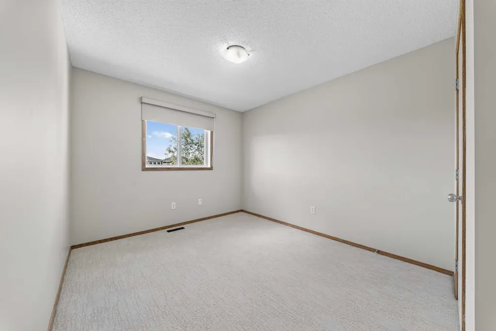 744 Luxstone Landing SW Airdrie AB T4B 3L1