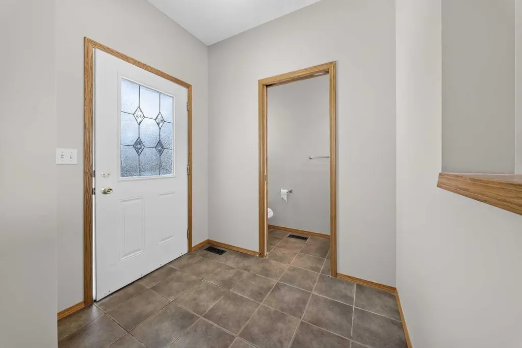 744 Luxstone Landing SW Airdrie AB T4B 3L1