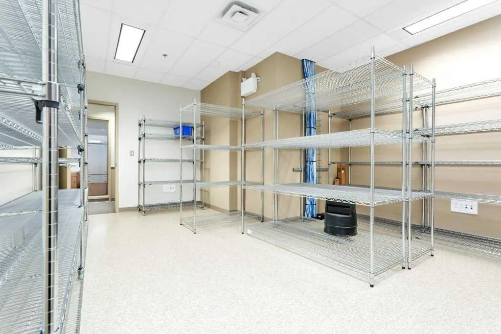 33 Schenk Industrial Road Sylvan Lake AB T4S 2J9
