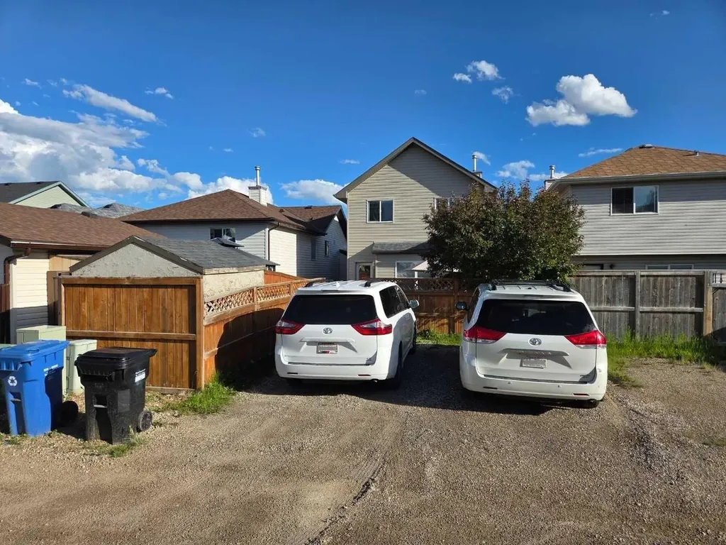 48 Covepark Place NE Calgary AB T3K 5Z8