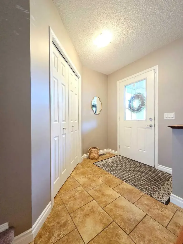 48 Covepark Place NE Calgary AB T3K 5Z8