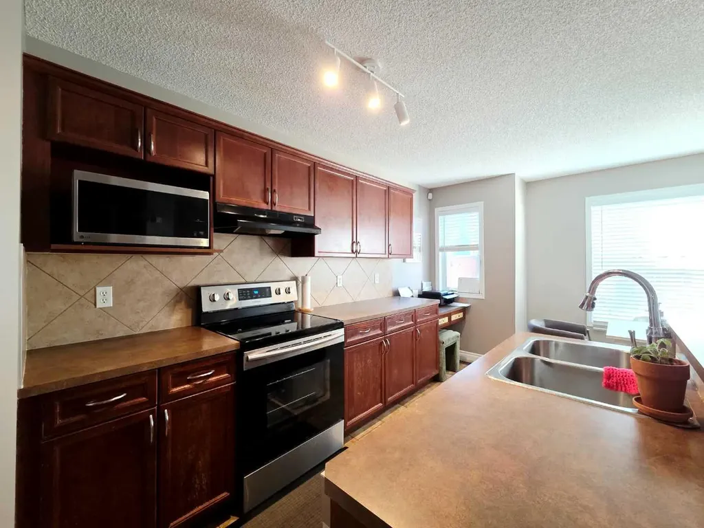 48 Covepark Place NE Calgary AB T3K 5Z8