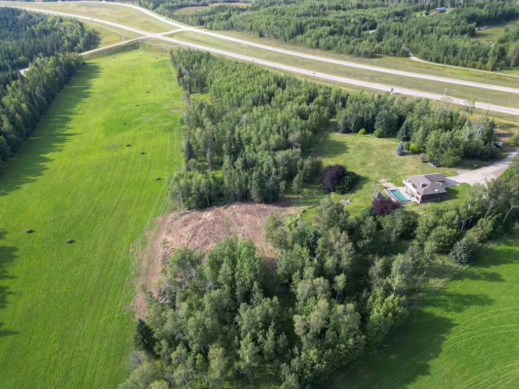 18321 Highway 16 E Rural Yellowhead County AB T7E 3B4