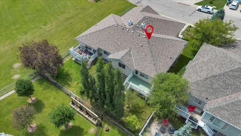 10 Sandstone Ridge Crescent Okotoks AB T0L 1T3