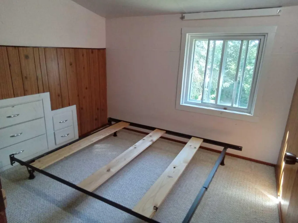 21 Peace River Avenue Peace River E Joussard AB T0G 1J0