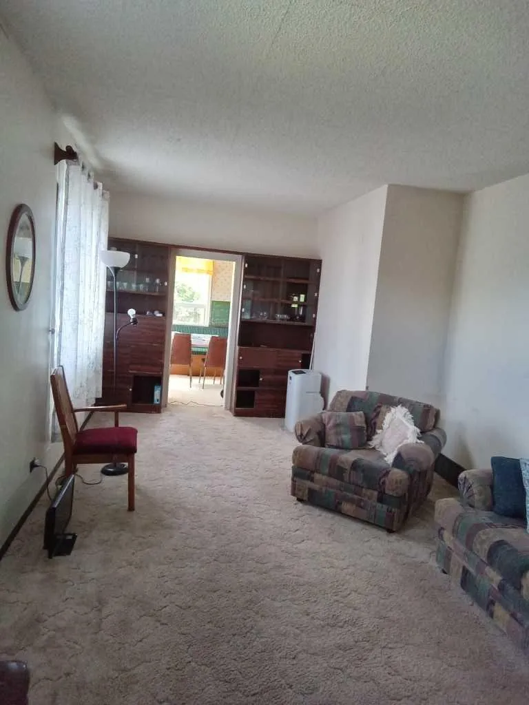 21 Peace River Avenue Peace River E Joussard AB T0G 1J0