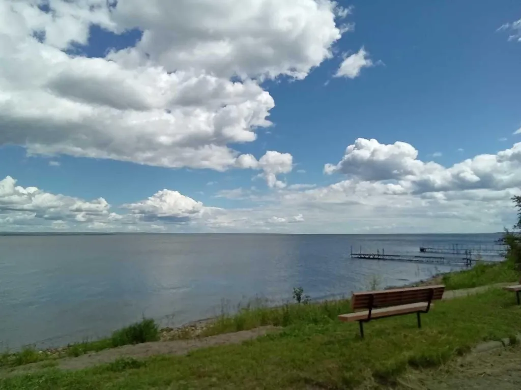 21 Peace River Avenue Peace River E Joussard AB T0G 1J0