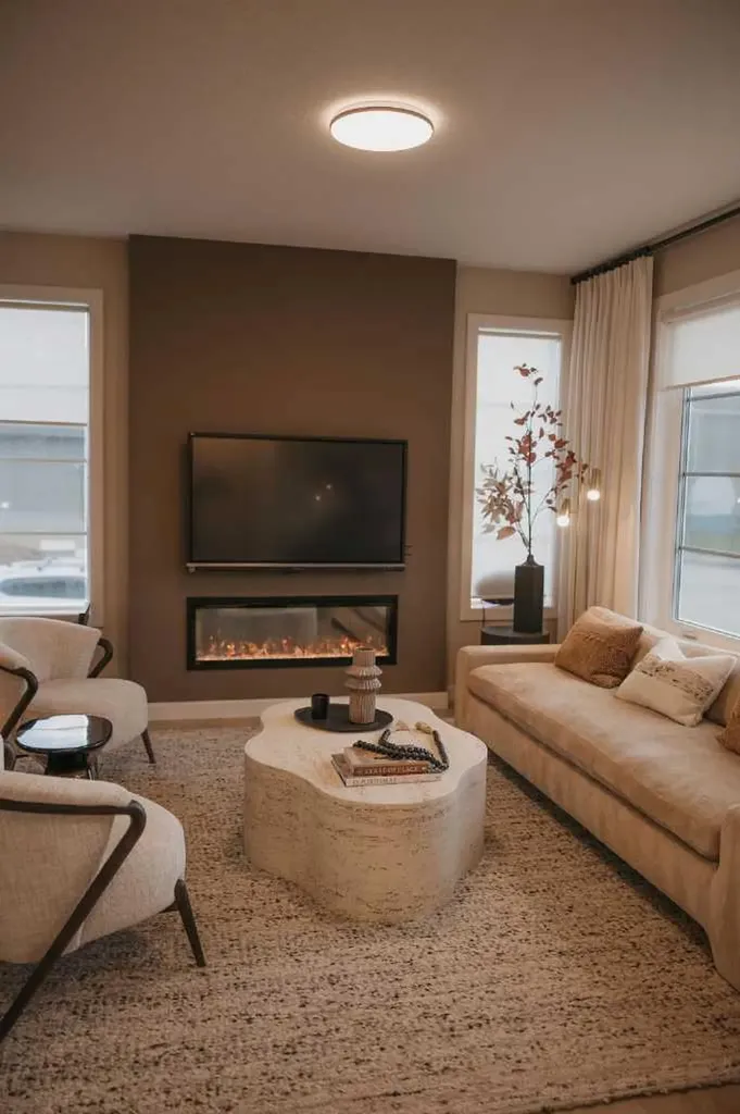 282 Southbow Avenue Cochrane AB T4C 2S6