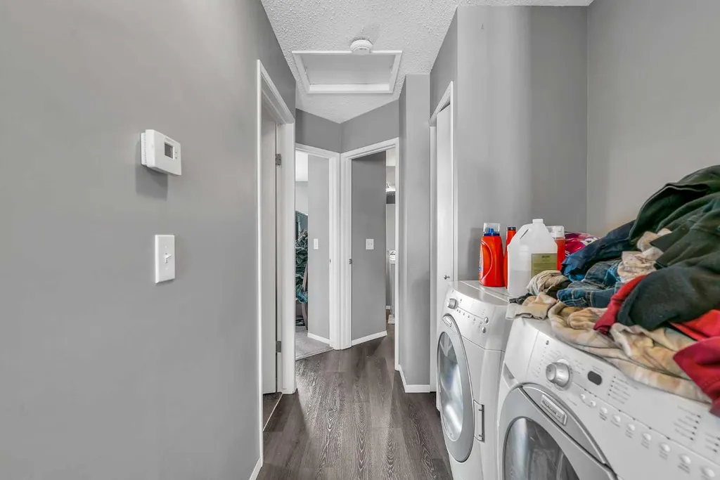 319 Templemont Place NE Calgary AB T1Y 5A7