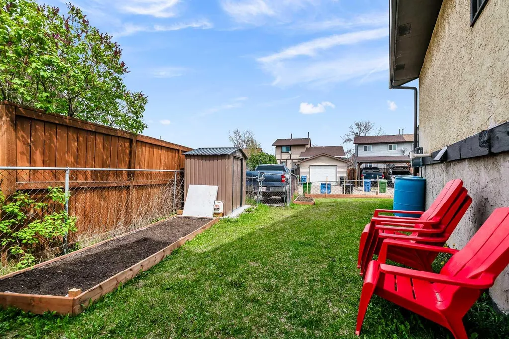 319 Templemont Place NE Calgary AB T1Y 5A7