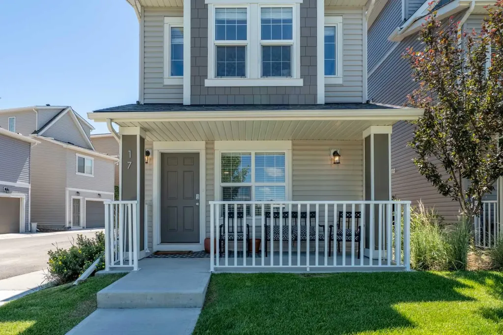 1407 3 Street SE High River AB T1V0G8
