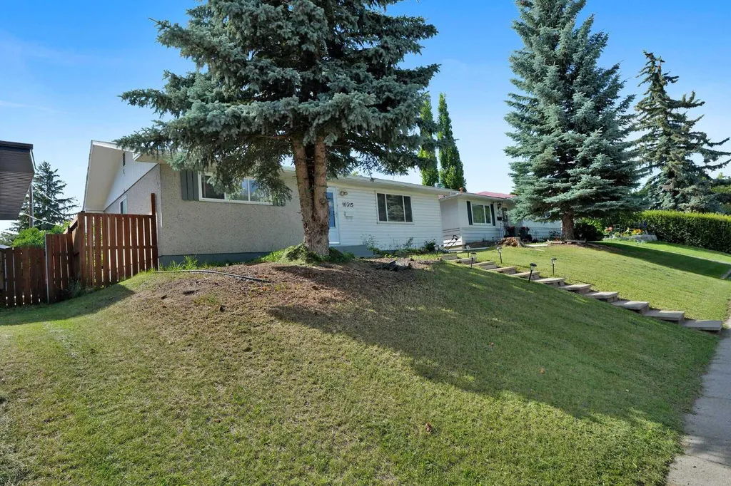 10315 8 Street SW Calgary AB T2W 0H2