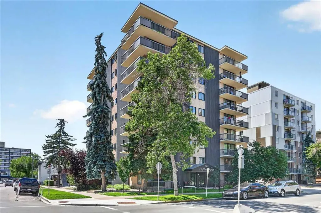 1107 15 Avenue SW Calgary AB T2R 0S8