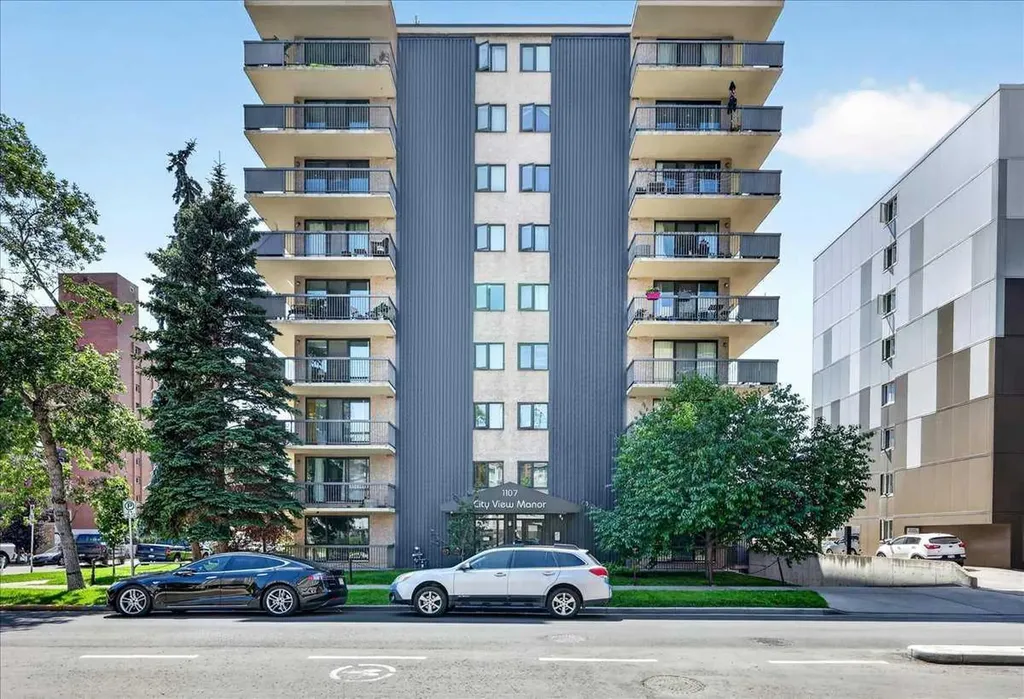 1107 15 Avenue SW Calgary AB T2R 0S8