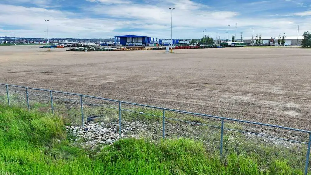 6 Charles Industrial Way Sylvan Lake AB T4S 0A6