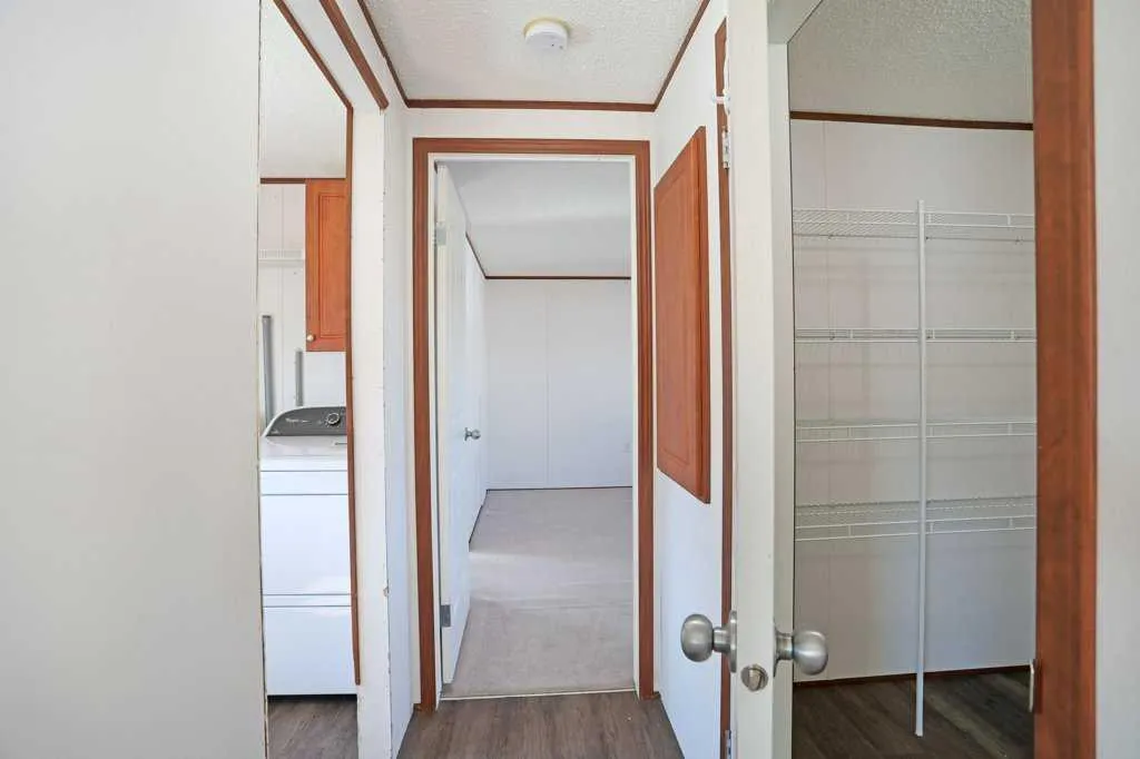 349 Railway Avenue Duchess AB T0J0Z0