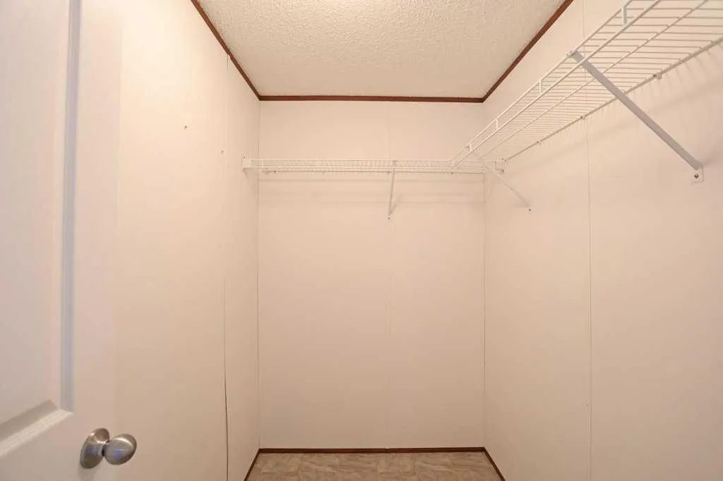 349 Railway Avenue Duchess AB T0J0Z0