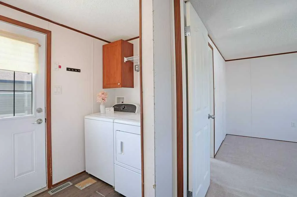 349 Railway Avenue Duchess AB T0J0Z0