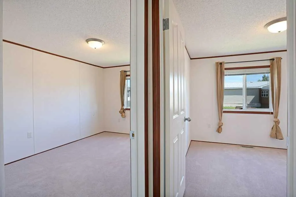 349 Railway Avenue Duchess AB T0J0Z0
