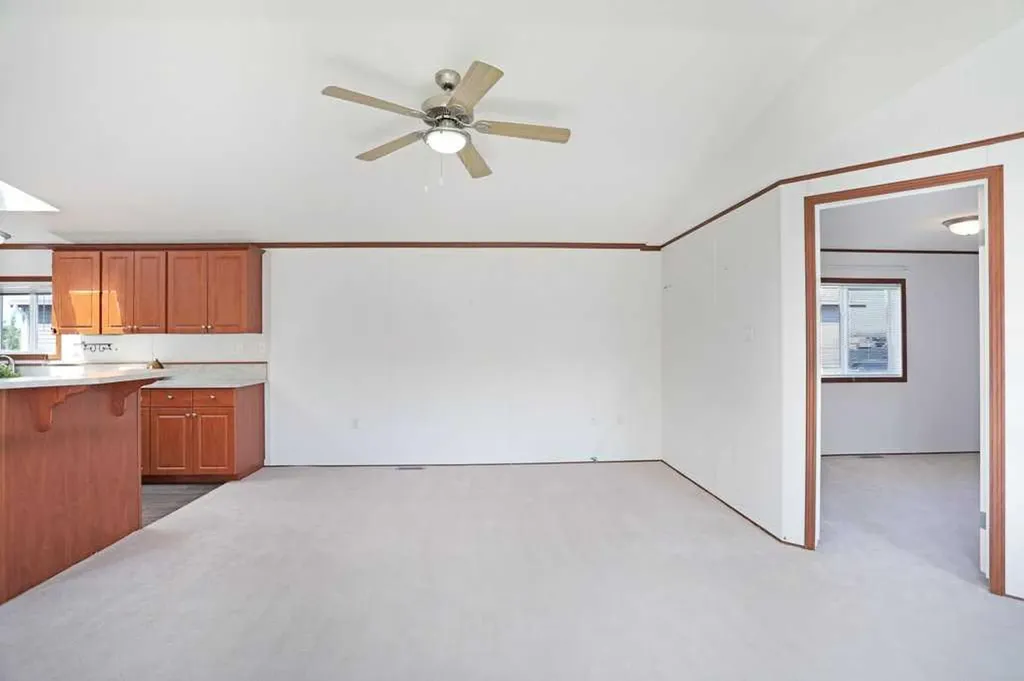 349 Railway Avenue Duchess AB T0J0Z0