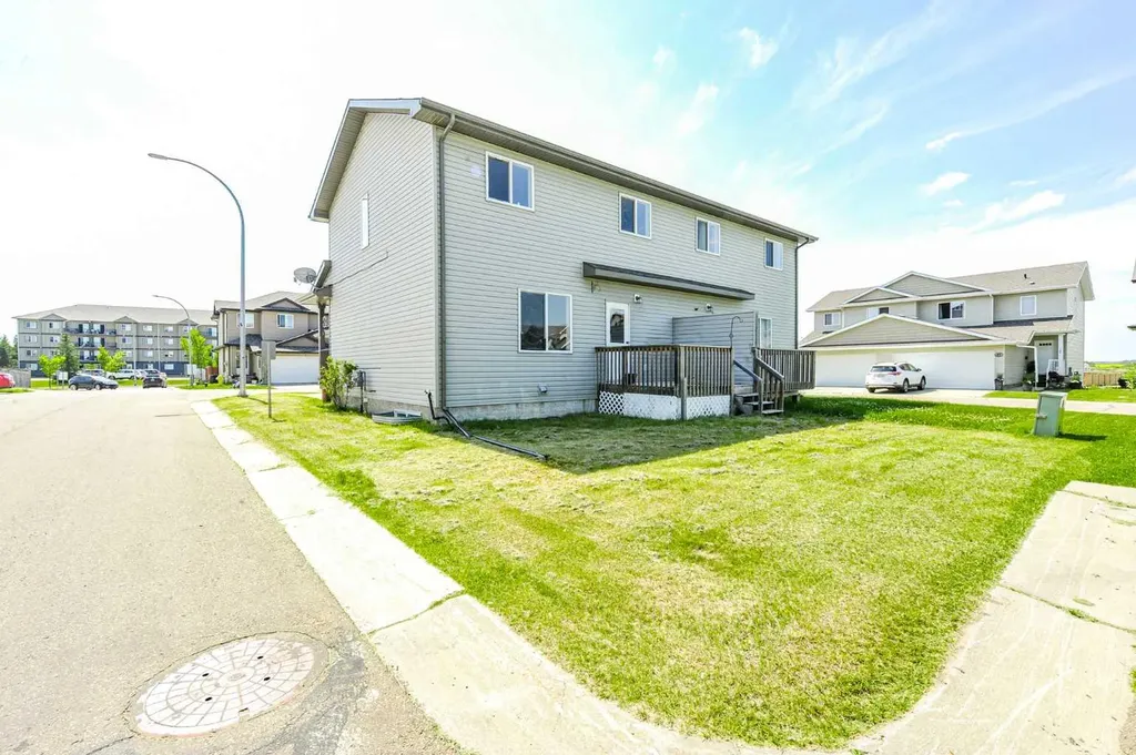 6802 50 Avenue Camrose AB T4V 5C7