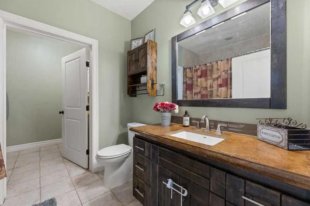 28537 Township Road 334 Rural Mountain View County AB T4H 4B1