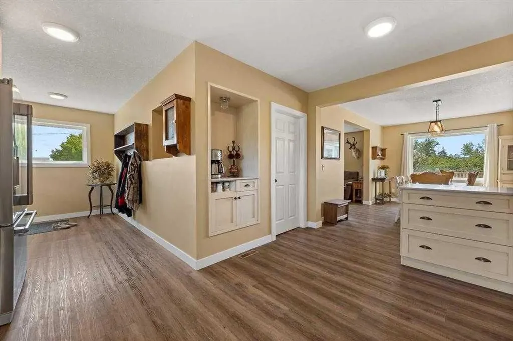 28537 Township Road 334 Rural Mountain View County AB T4H 4B1
